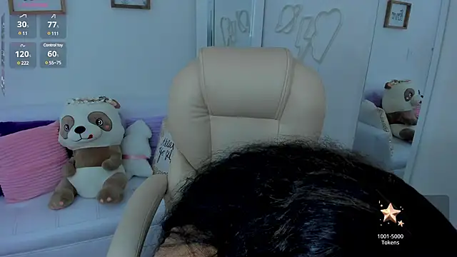 Snapshot of zobe_love chatting on March 12, 11:01 pm zobe love online show from March 12, 11:01 pm
