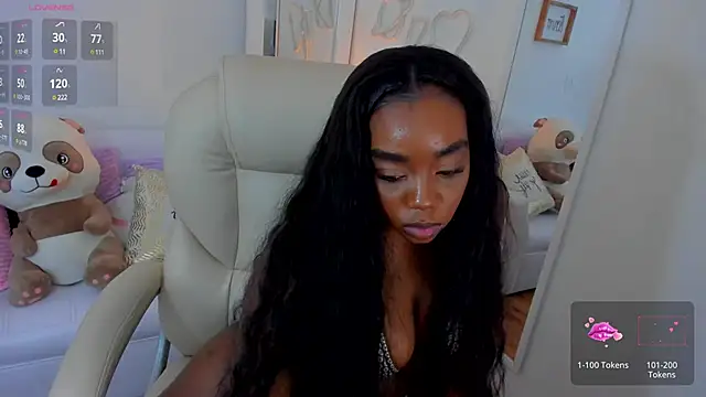 Snapshot of zobe_love chatting on March 21, 11:23 pm zobe love online show from March 21, 11:23 pm