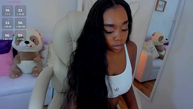 Snapshot of zobe_love chatting on March 19, 7:17 pm zobe love online show from March 19, 7:17 pm