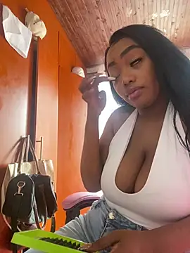 Snapshot of MonicaSex_ chatting on July 11, 8:20 pm MonicaSex online show from July 11, 8:20 pm
