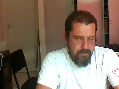 Snapshot of TryingWind chatting on February 22, 1:24 pm TryingWind online show from February 22, 1:24 pm
