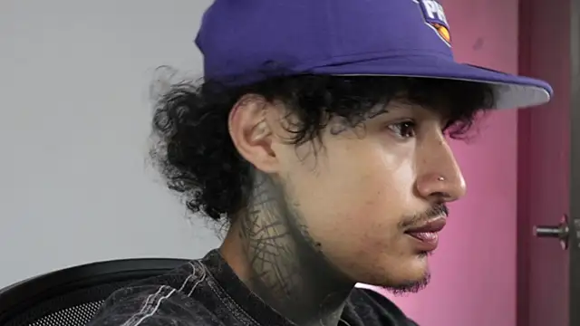 trieone online show from April 11, 2:21 pm