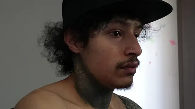 trieone online show from April 4, 2:01 pm