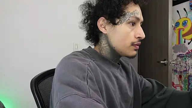 trieone online show from March 10, 1:15 pm