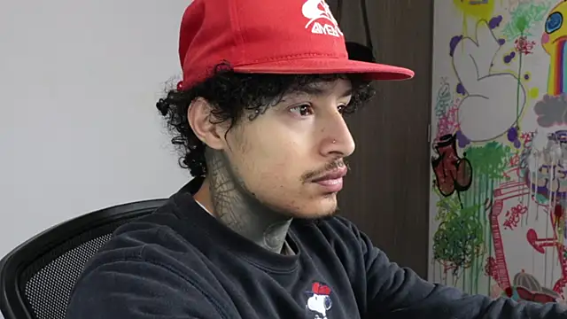 trieone online show from March 28, 1:56 pm