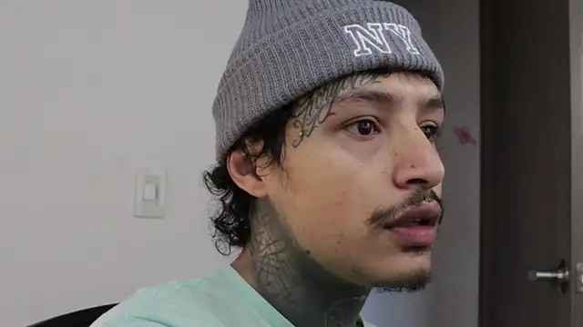 Snapshot of trieone chatting on December 2, 11:23 am trieone online show from December 2, 11:23 am