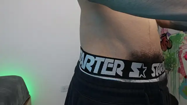 Snapshot of trieone chatting on February 4, 1:50 pm trieone online show from February 4, 1:50 pm