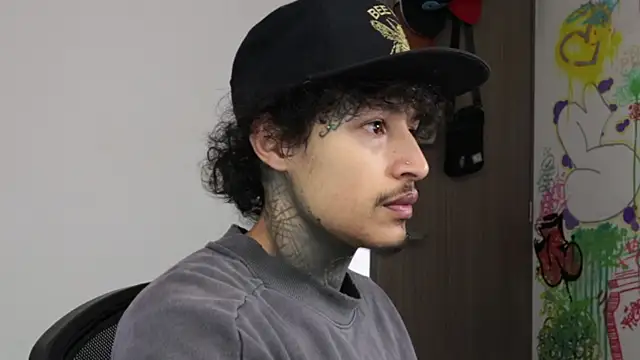 trieone online show from March 31, 2:08 pm