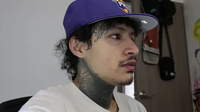 Snapshot of trieone chatting on February 3, 2:33 pm trieone online show from February 3, 2:33 pm