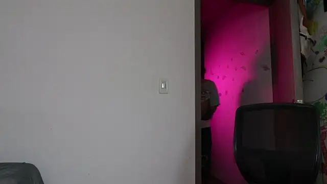 trieone online show from April 15, 2:50 am