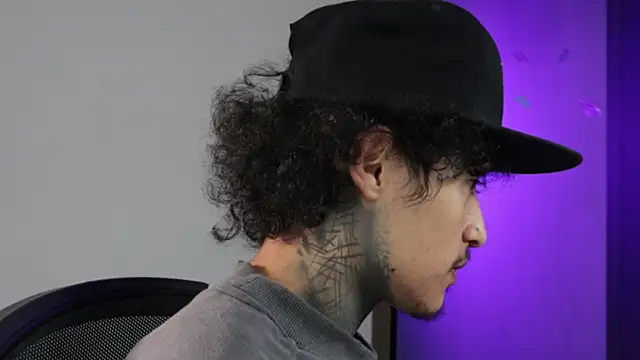 trieone online show from April 15, 4:11 pm