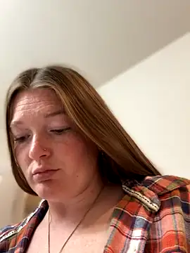 Snapshot of PussiesnCream_ chatting on October 22, 2:27 pm PussiesnCream online show from October 22, 2:27 pm