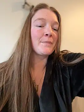 PussiesnCream  online show from January 7, 9:20 pm