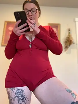 PussiesnCream  online show from April 6, 3:35 pm