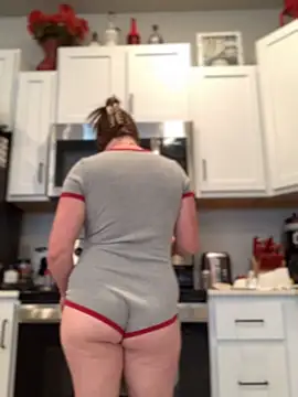 PussiesnCream  online show from March 26, 4:38 pm