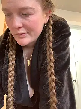 PussiesnCream  online show from April 23, 4:19 pm