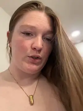 Snapshot of PussiesnCream_ chatting on March 17, 2:12 pm PussiesnCream online show from March 17, 2:12 pm