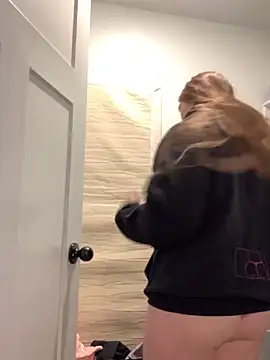 PussiesnCream  online show from April 15, 7:18 pm