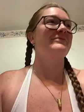 PussiesnCream  online show from July 9, 3:44 pm