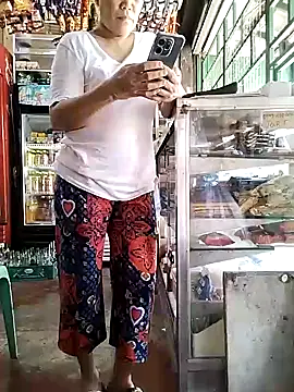 DelightDorothy34 online show from April 1, 6:26 am