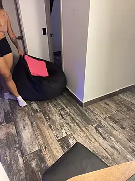 Snapshot of Victoria14_ chatting on November 2, 6:07 am Victoria14 online show from November 2, 6:07 am