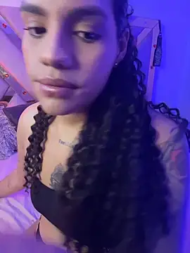 Victoria14  online show from March 19, 4:34 am