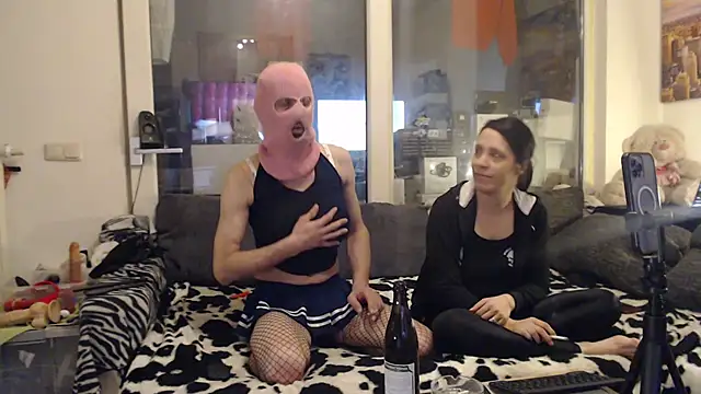 DirtySexGamesxh online show from February 8, 11:46 pm