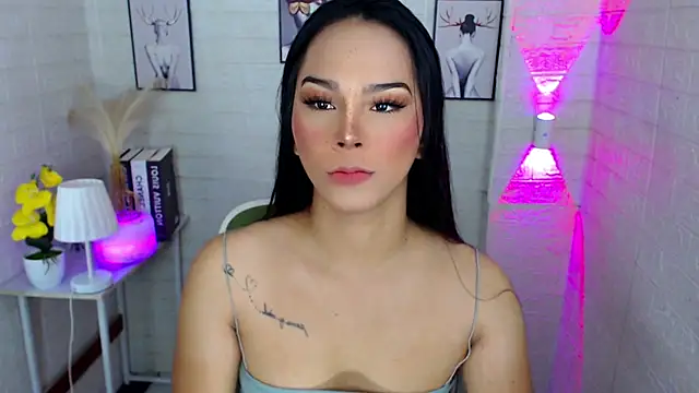 urnaughtydolly69 online show from November 25, 8:31 pm