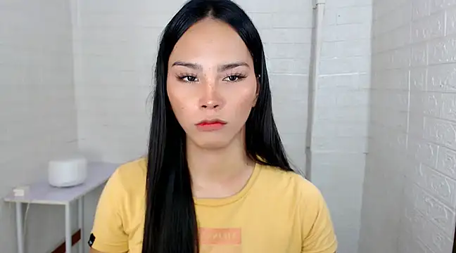 Snapshot of urnaughtydolly69 chatting on March 22, 2:47 pm urnaughtydolly69 online show from March 22, 2:47 pm