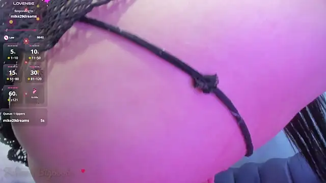 Juliana bigboobs online show from April 10, 7:48 am