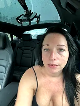 Snapshot of Viola_Beck chatting on October 4, 9:00 am Viola Beck online show from October 4, 9:00 am