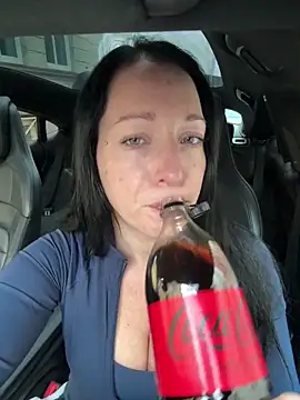 Snapshot of Viola_Beck chatting on February 8, 9:18 am Viola Beck online show from February 8, 9:18 am