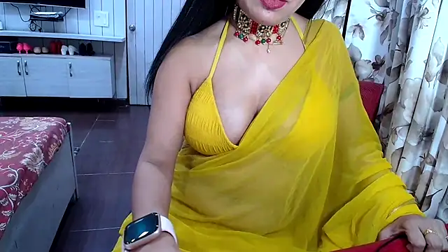 Snapshot of yourradhika chatting on April 30, 6:04 pm yourradhika online show from April 30, 6:04 pm