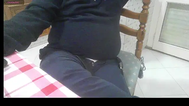 polloiw online show from February 8, 7:44 pm