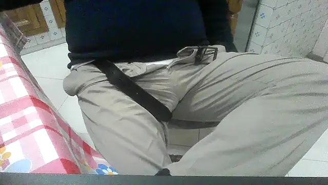 polloiw online show from November 17, 10:25 pm