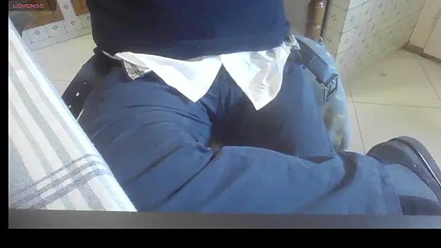 polloiw online show from February 24, 11:44 am