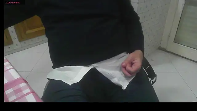 polloiw online show from March 6, 5:30 pm