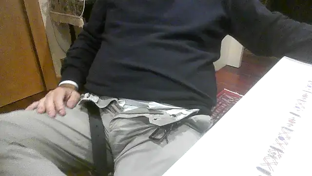 polloiw online show from November 12, 2:43 pm