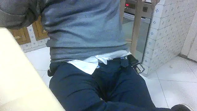 polloiw online show from November 29, 10:54 pm