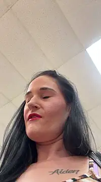 lolabunny9 online show from March 20, 4:09 pm