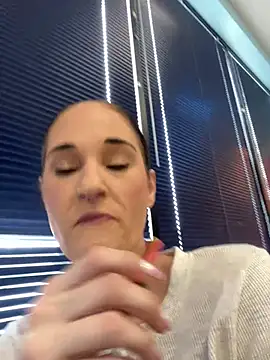 lolabunny9 online show from February 2, 5:26 pm