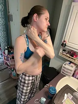 lolabunny9 online show from March 13, 2:55 pm