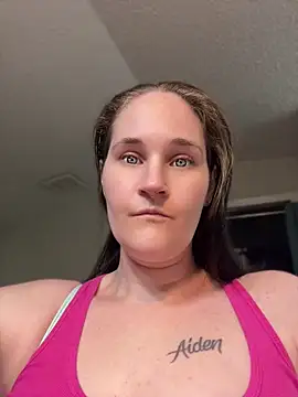 Snapshot of lolabunny9 chatting on August 2, 2:48 pm lolabunny9 online show from August 2, 2:48 pm