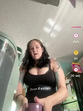 Snapshot of lolabunny9 chatting on May 24, 3:12 pm lolabunny9 online show from May 24, 3:12 pm