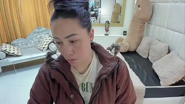 Snapshot of gaby_trent chatting on April 29, 4:33 pm gaby trent online show from April 29, 4:33 pm