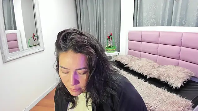 gaby trent online show from July 9, 10:15 am