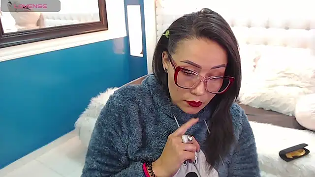 Snapshot of gaby_trent chatting on February 24, 3:42 pm gaby trent online show from February 24, 3:42 pm