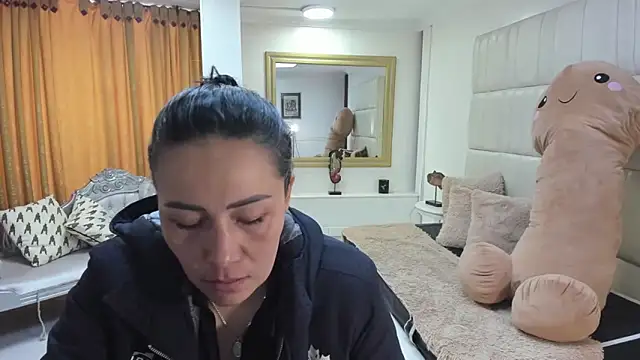 gaby trent online show from November 14, 12:42 pm