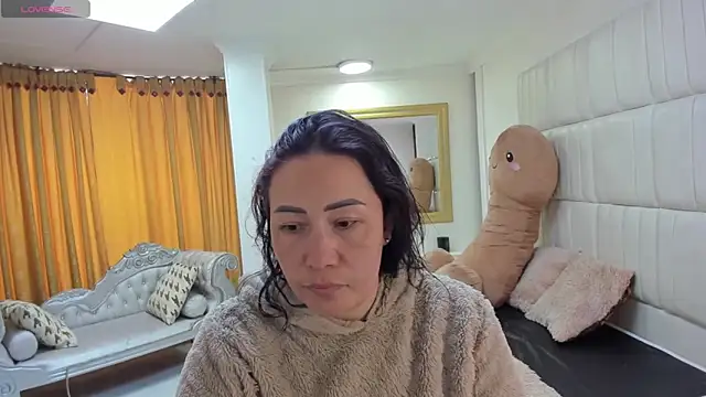 gaby trent online show from March 31, 3:25 pm