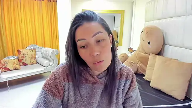 Snapshot of gaby_trent chatting on March 3, 1:56 pm gaby trent online show from March 3, 1:56 pm